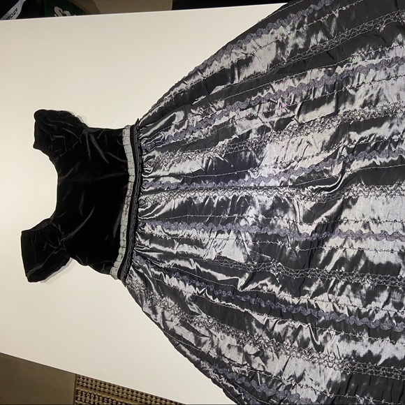 Jona Michelle Kids Special Occasion Dress - Picture 4 of 8